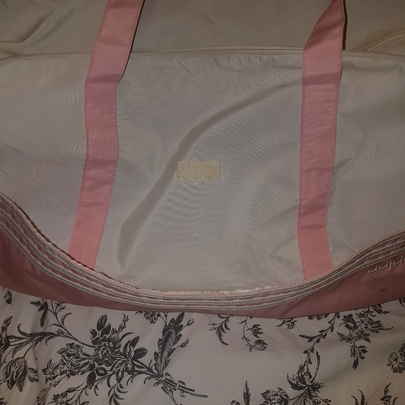 Adidas bag - Picture 4 of 4